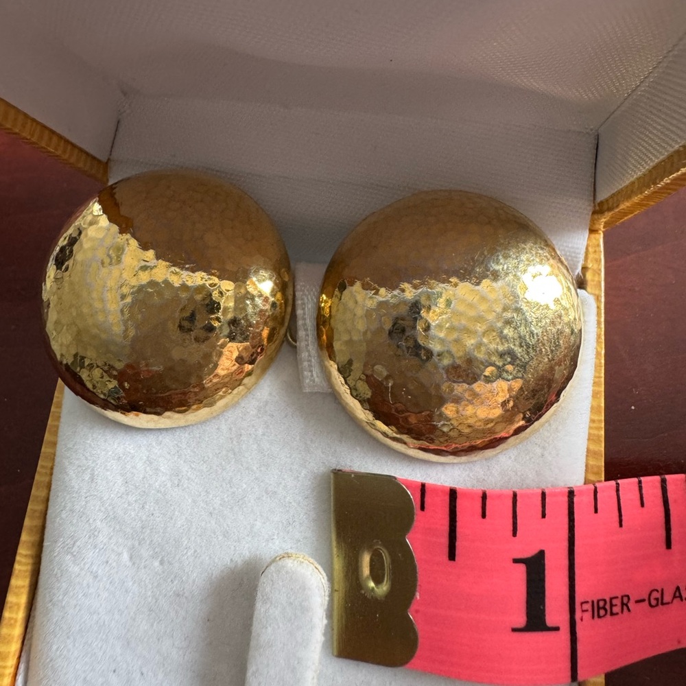 Monet vintage Gold Hammered Dome clip on Earrings. - Picture 2 of 6